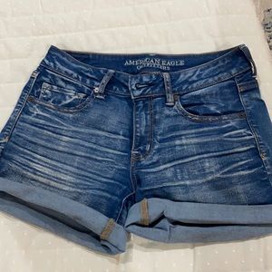 AE SUPER SUPER STRETCH DENIM SHORTS